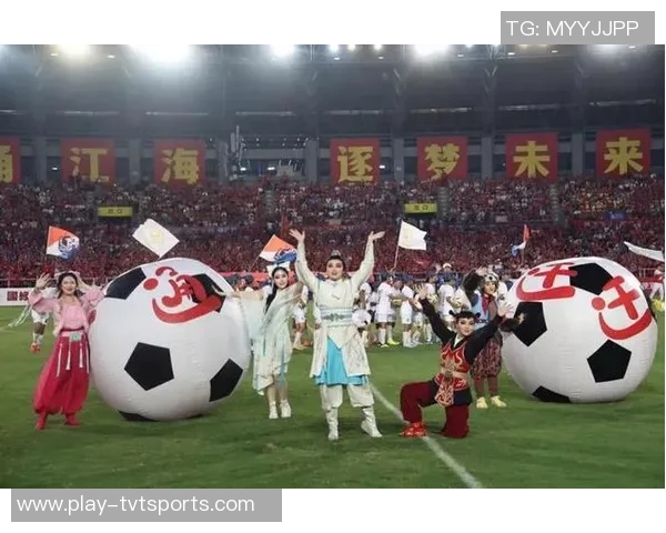 全明星足球盛宴开启球迷狂欢与明星球员同场竞技的精彩瞬间 全明星足球盛宴开启球迷狂欢与明星球员同场竞技的精彩瞬间