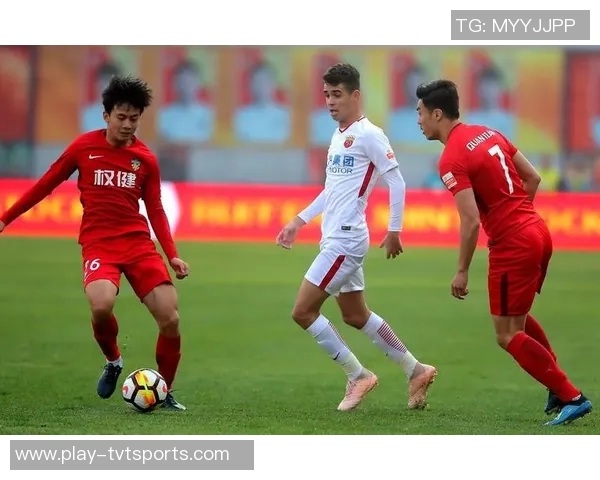 现代与权健的较量：足球战术与球队文化的深度对比分析